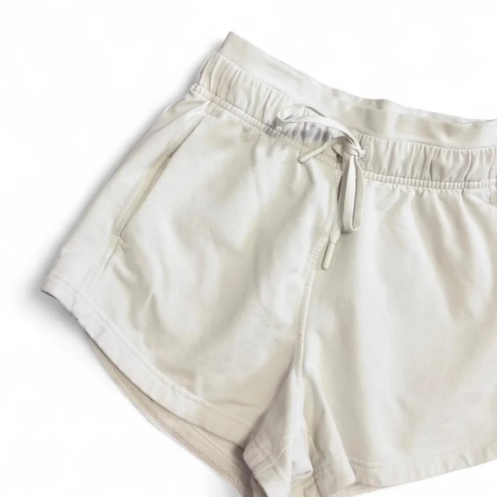 Lululemon Inner Glow High-Rise Short 3
